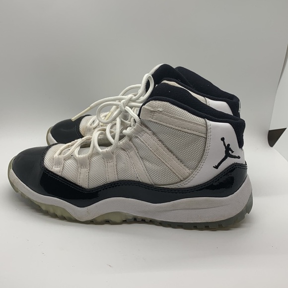 Jordan 11 Concord Size 3Y - Picture 2 of 6